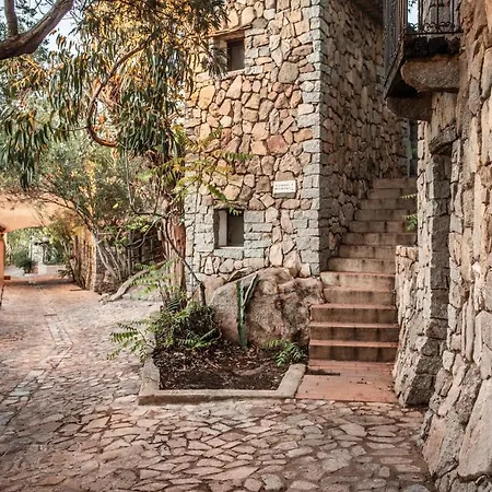 Resort Park - Borgo Cala Moresca