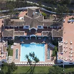 Park - Borgo Cala Moresca Rezort 4*