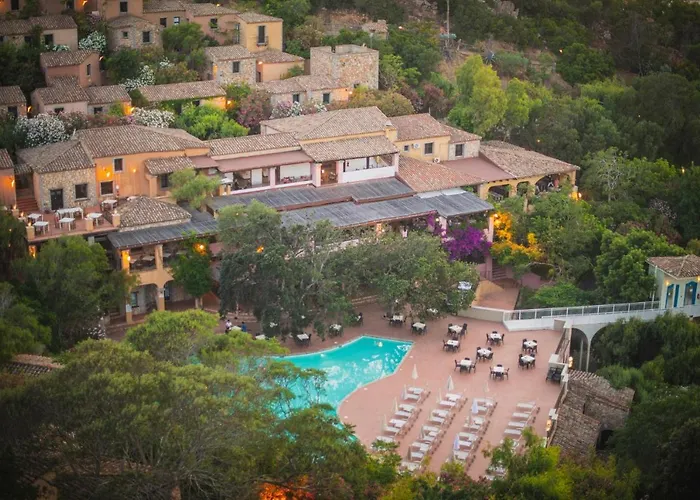 Resort Park - Borgo Cala Moresca 4*